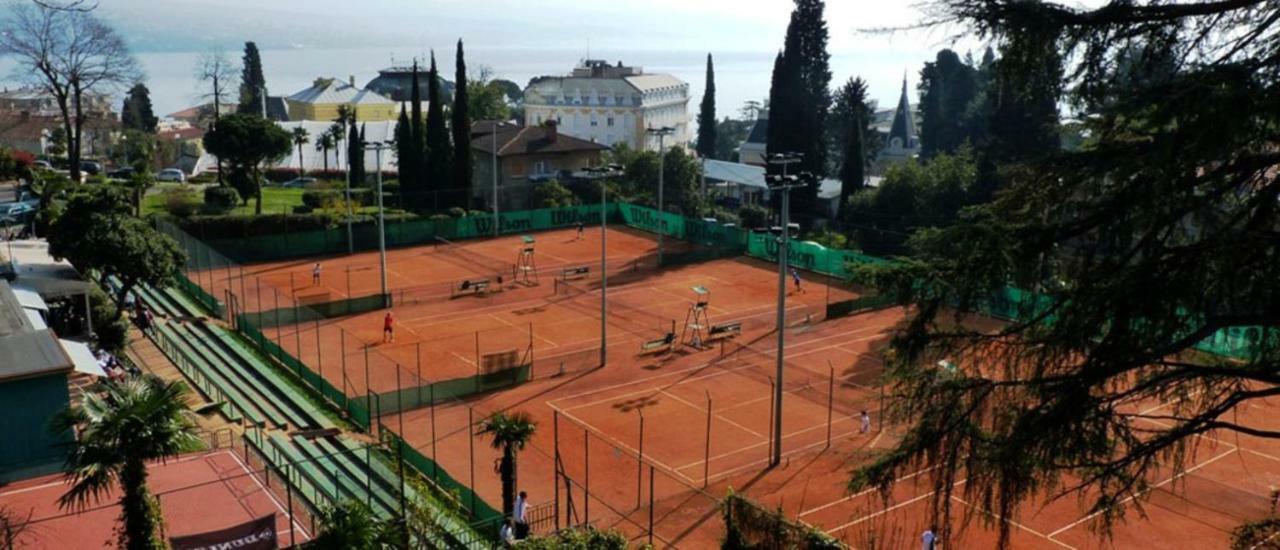 شقة Apt Tennis Prime Location, Parking, Near Beach, Self Check-In أوباتيا المظهر الخارجي الصورة